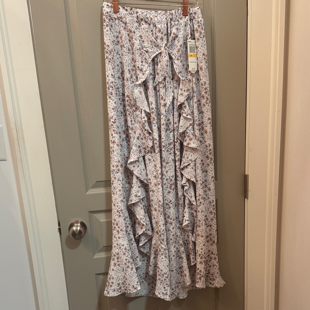 Gianni Bini Floral Ruffle Slit Pants